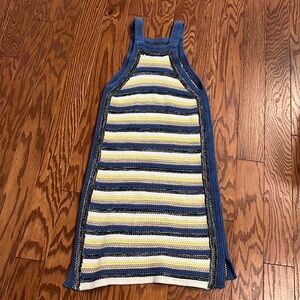 small free people dress. flattering due to stretchy/comfortable material